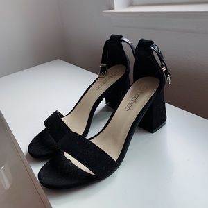 boohoo black heels